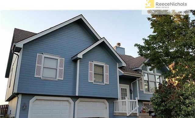 1st image of 1104 NE Kenwood Dr
