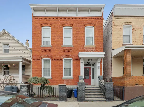 13 West 16th Street image 1 of 32