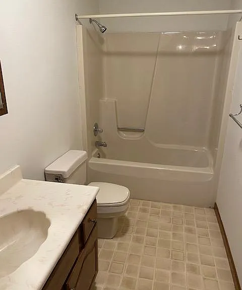 4009 Danbury Dr — Photo 5