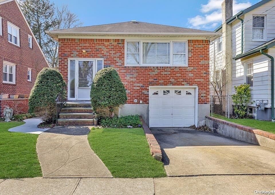 1st image of 132 A Hawthorne Ave Avenue #A