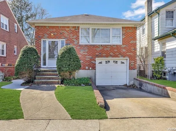 132 A Hawthorne Ave Avenue #A, Floral Park, NY 11001