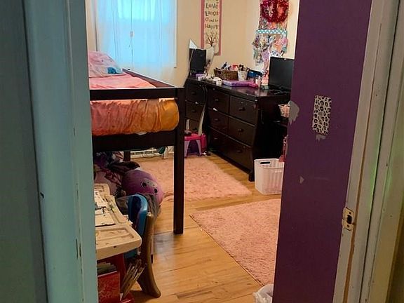 2nd image of 1616 Urbana Ln