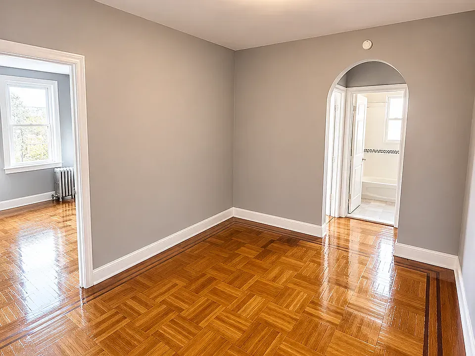 3 bed, $2,100 — Photo 2