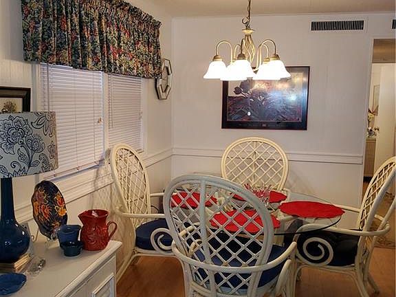 3rd image of 18 Enchanting Blvd #18