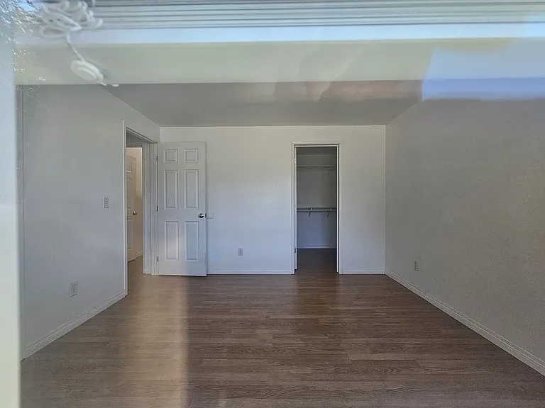 322 Scott St SE — Photo 4