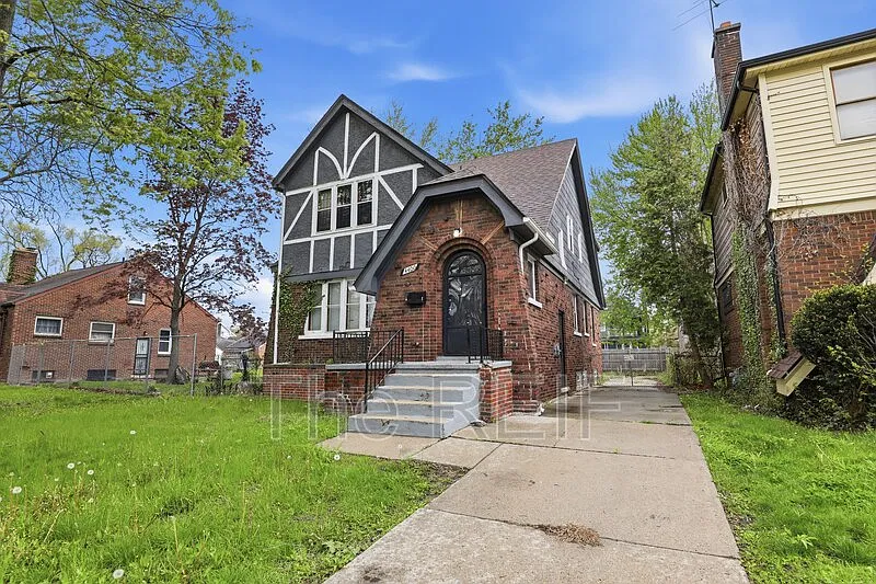 2 bed, 1.0 bath, $1,100 — Photo 4