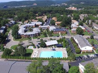 57 Bon Aire Cir APT 7608, Suffern, NY 10901