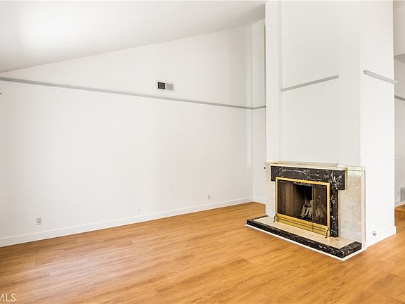 3rd image of 17473 Golden Ln