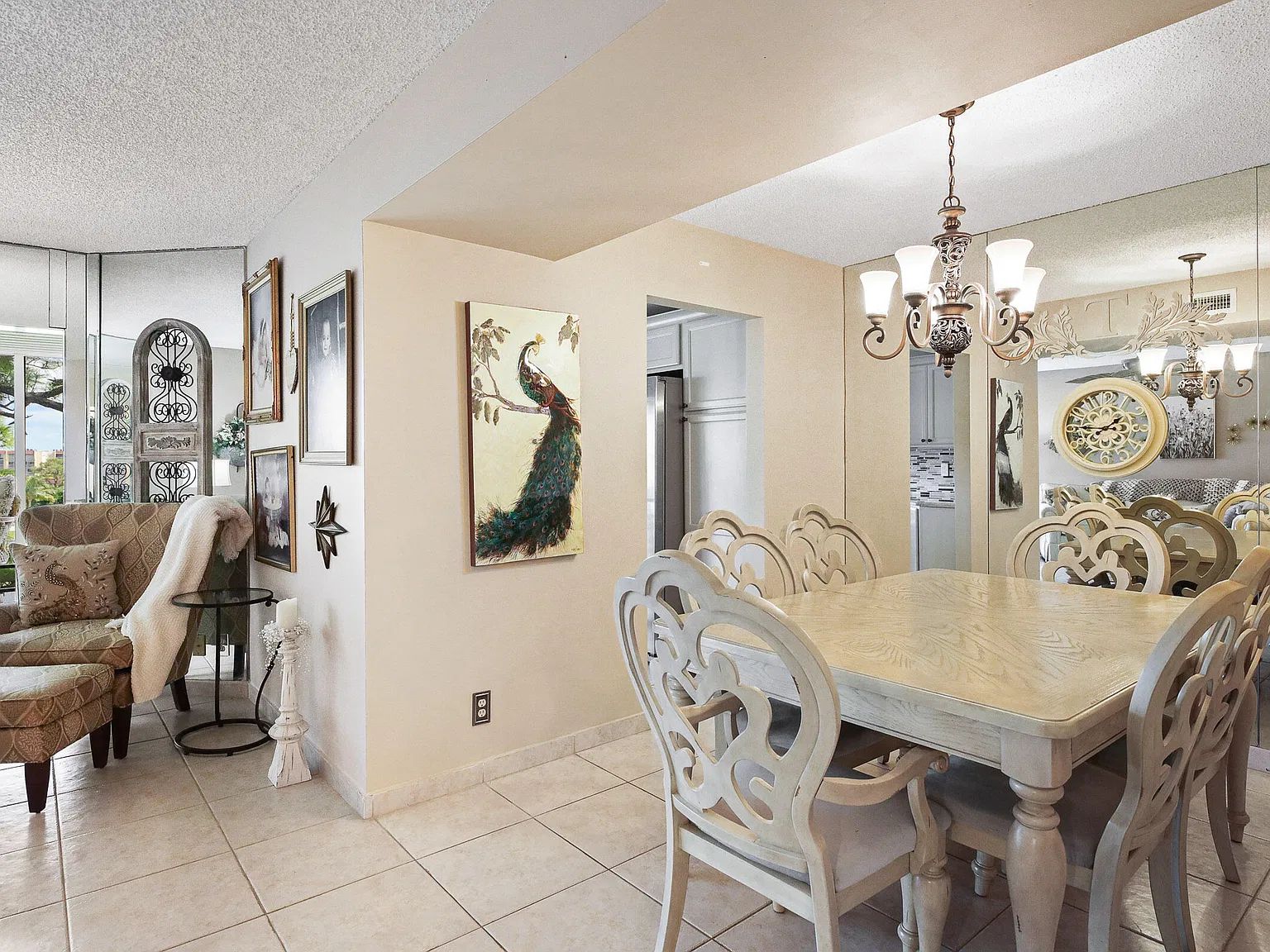 2 bed, 2.0 bath, 1090 sqft, $2,500 — Photo 4