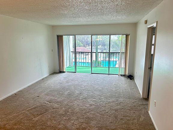 4th image of 3930 Inverrary Boulevard #303-D
