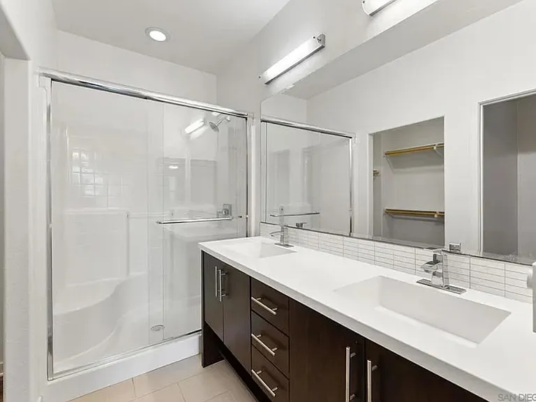 2188 Cosmo Way — Photo 12