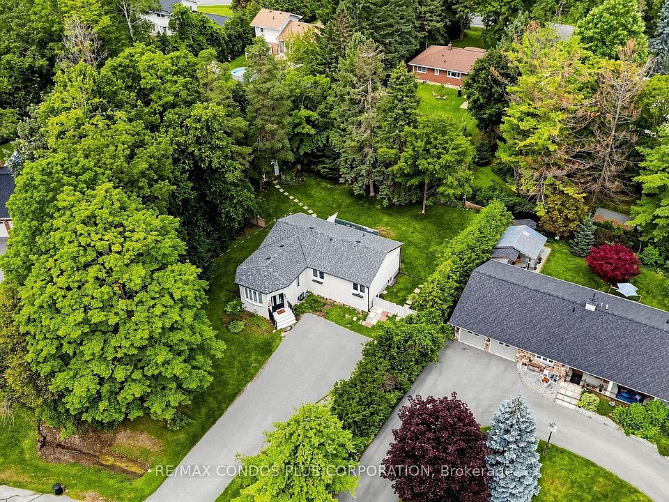 1st image of 20 Southwood Cres