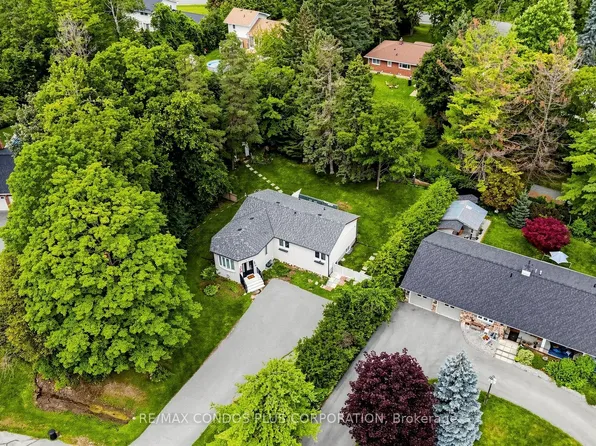 20 Southwood Cres, Georgina, ON L0E 1L0