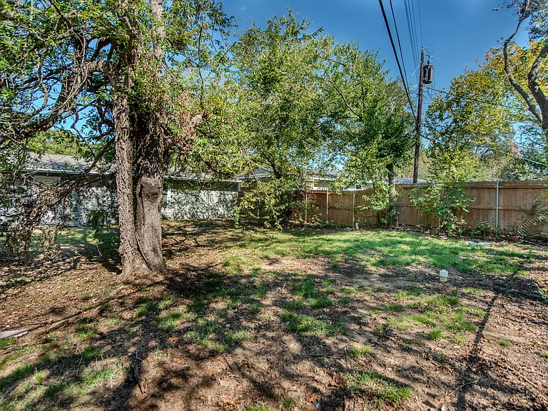 125 Vandenburg Dr #101 — Photo 28