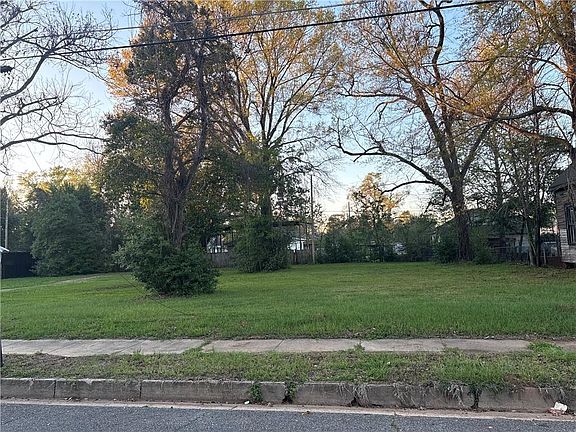 2nd image of 1912 Kelly St Lot 2