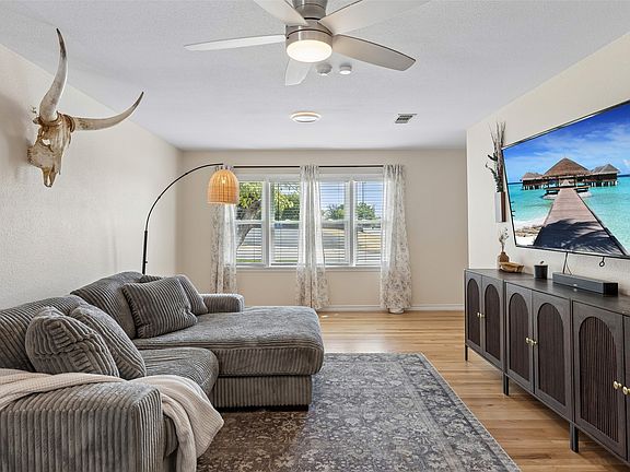 2nd image of 3290 Olive Pl