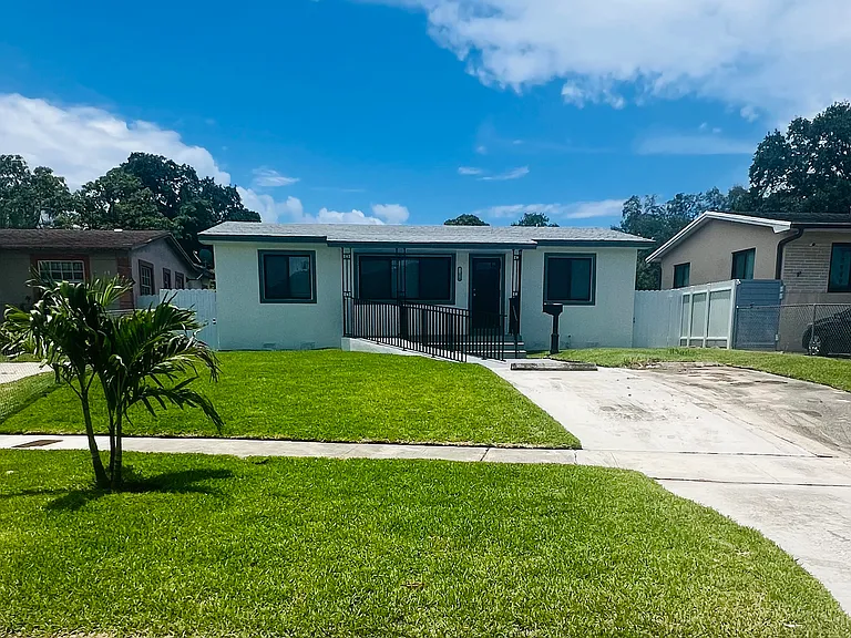 12020 W Golf Dr — Photo 1