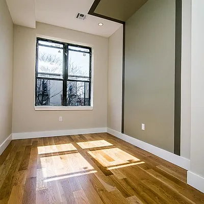 Rented by Nooklyn NYC LLC | media 9