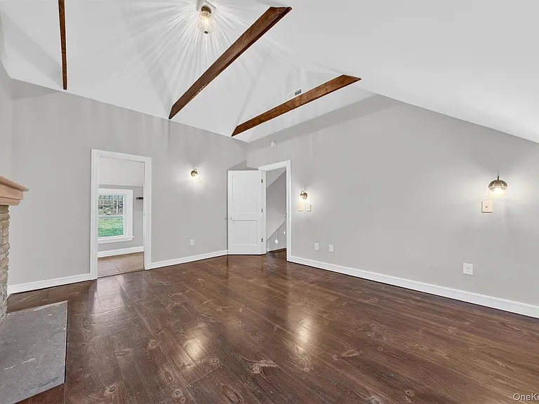 935 Peach Lake Rd — Photo 23