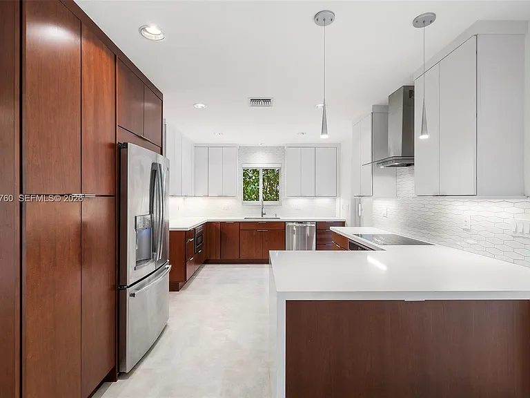 415 Navarre Ave — Photo 7