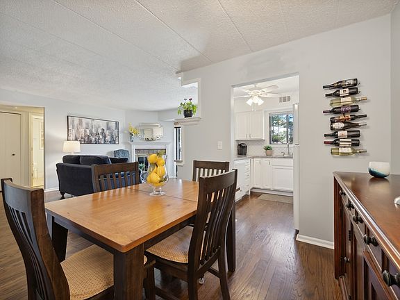 DiningRoom