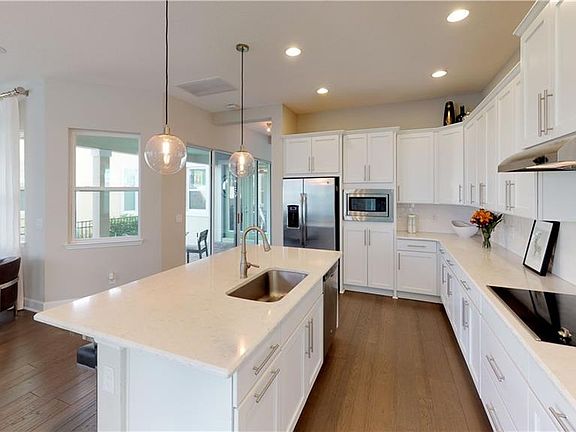 3rd image of 13692 Chauvin Ave
