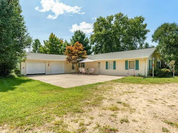 56641 W County Road 365, Lawrence, MI 49064