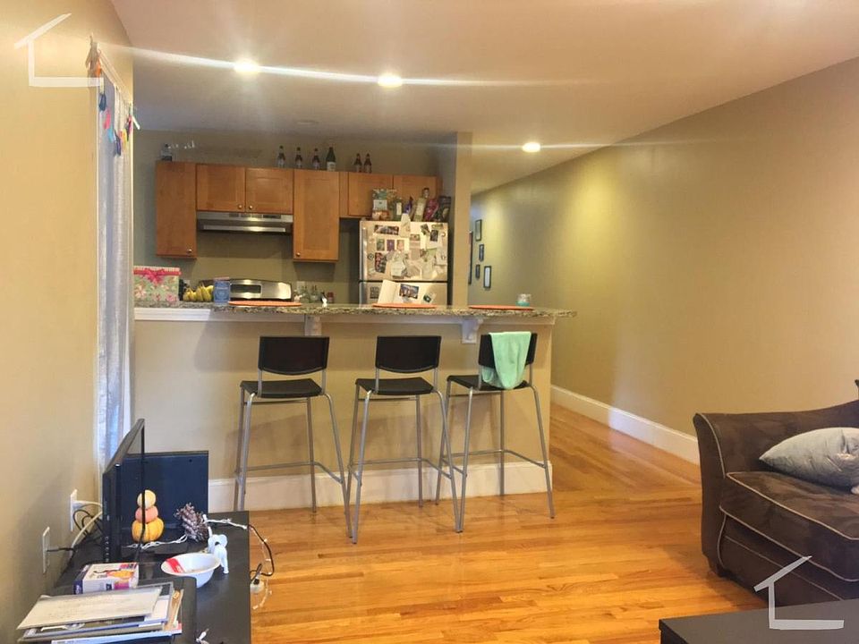 1st image of 66 Egmont St #4TT