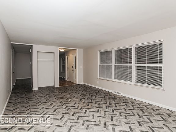 5th image of 7882 Glen Orchard Dr