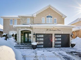 134 Sandringham Dr, Barrie, ON L4M0C9