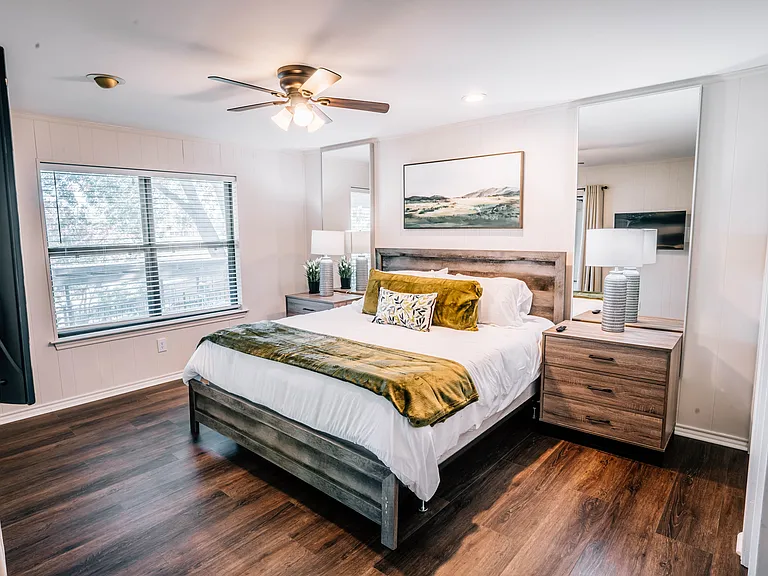 6309 Riviera Dr — Photo 38
