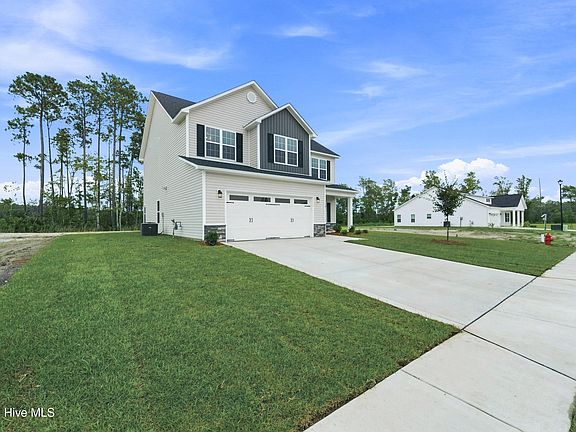 2nd image of 132 Sanctuary Street