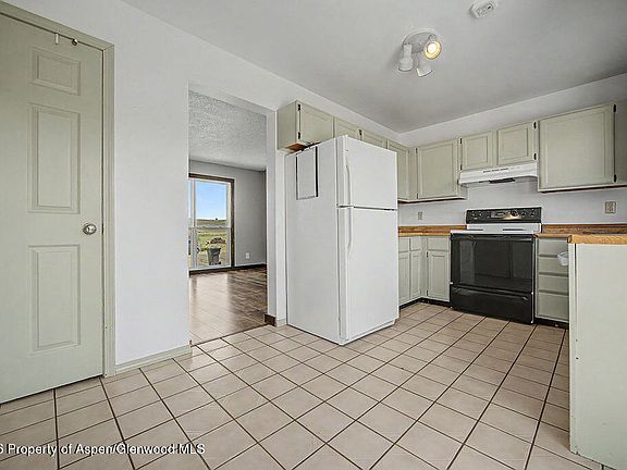 4th image of 3851 W 6th St