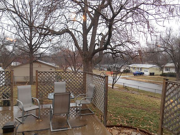 5th image of 3040 SW Westwood Dr
