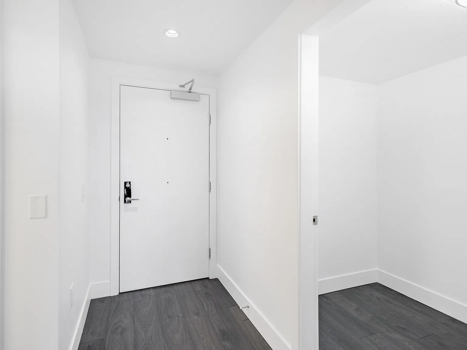 1 bed, 800 sqft, $2,395 — Photo 2