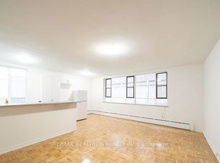 77 Erskine Ave #202, Toronto, ON M4P 1Y5