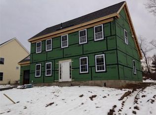 38 Treehouse Cir, Easthampton, MA 01027