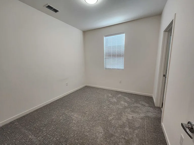 250 Log Pond Ln — Photo 11
