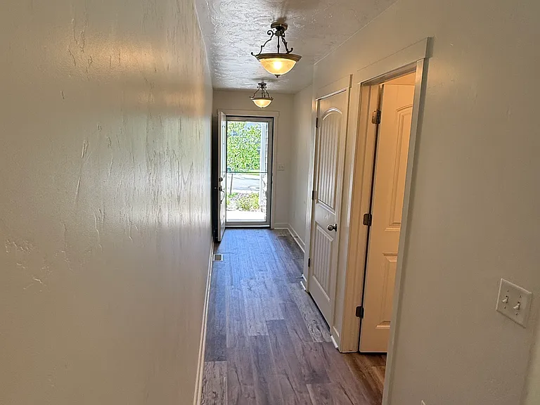 14285 S Side Hill Ln — Photo 8
