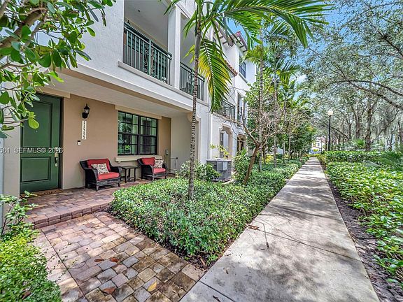 2nd image of 11355 SW 14th St
