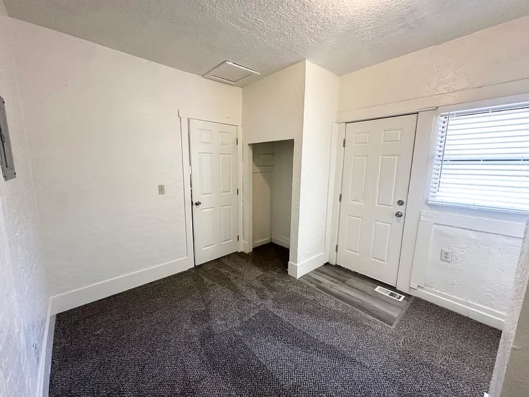 3062 Adams Ave — Photo 6