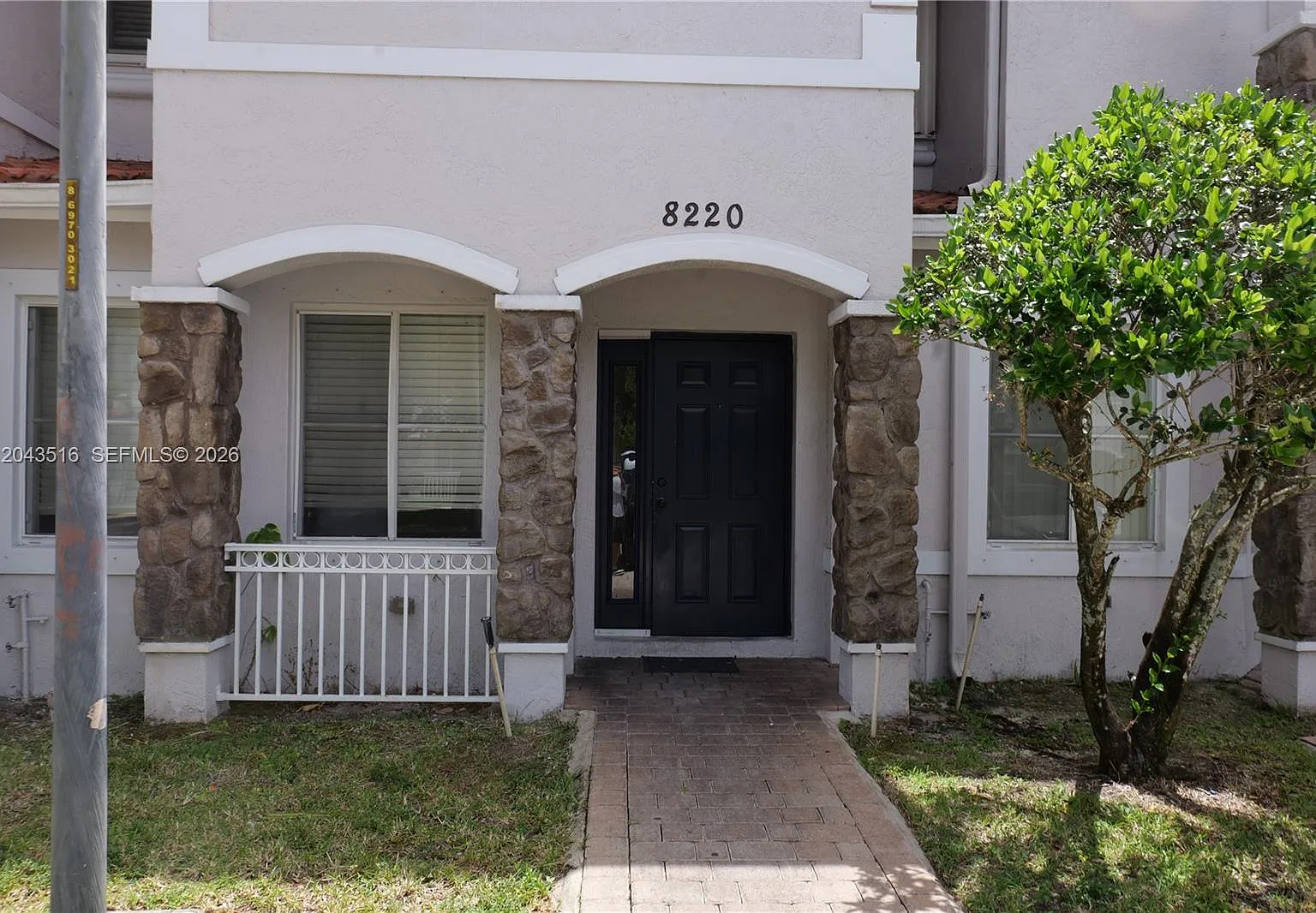 Tuscany No 1 Condo — Photo 3