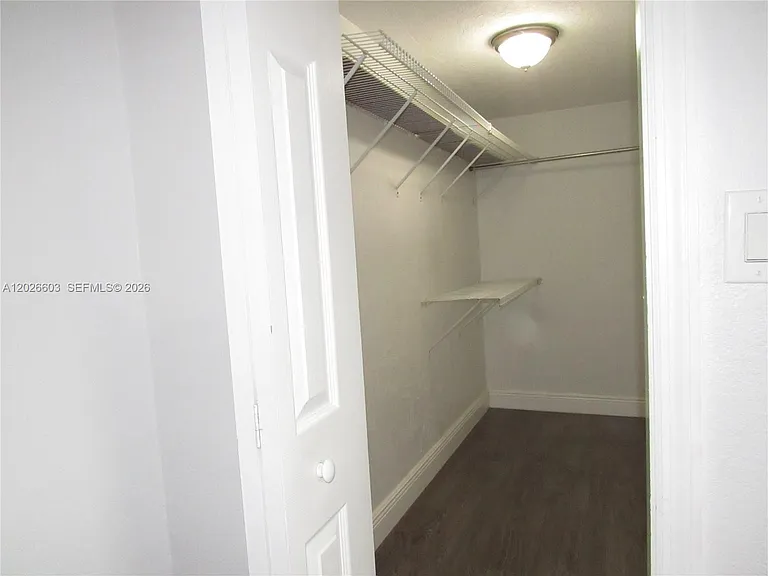 2230 SW 50th Ter #2 — Photo 7