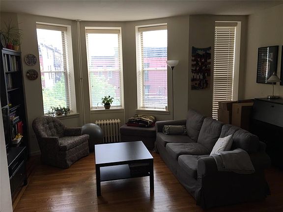 2nd image of 106 11th St APT 13