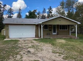15981 Snay Dr SE, Grayling, MI 49738