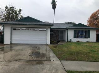4523 E Garrett Ave, Fresno, CA 93725