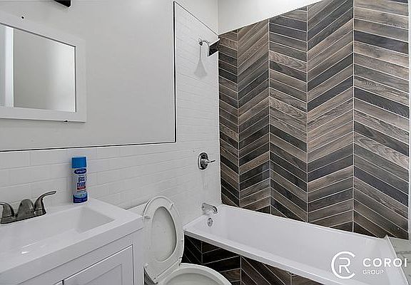 4th image of 7 Spencer Pl #2P