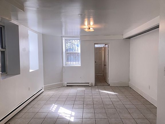 4th image of 236 Hancock St APT 1
