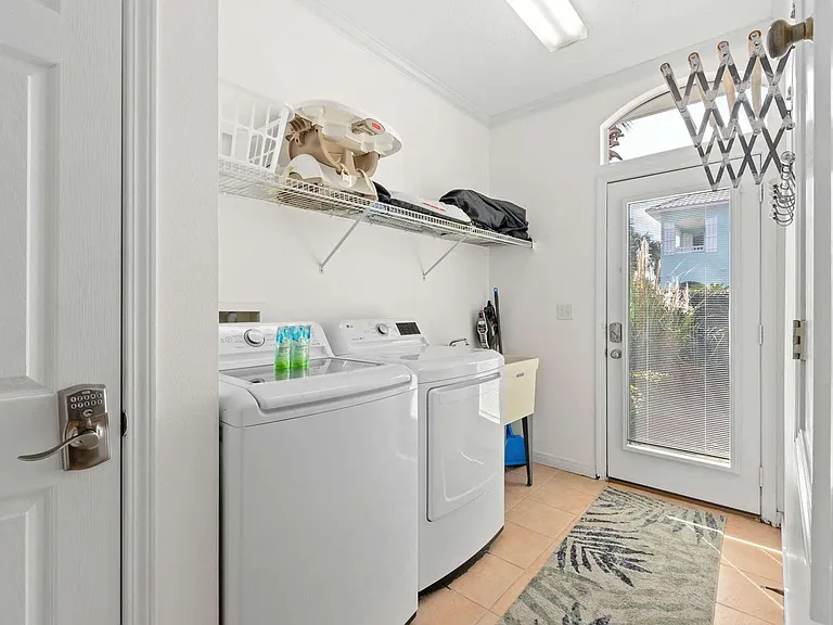 Laundry Room Cabinet