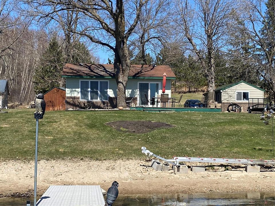 1st image of 32884 Bluegill Dr